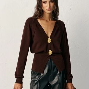 Commense Metal Detail V-Neck Wool Blend Sweater